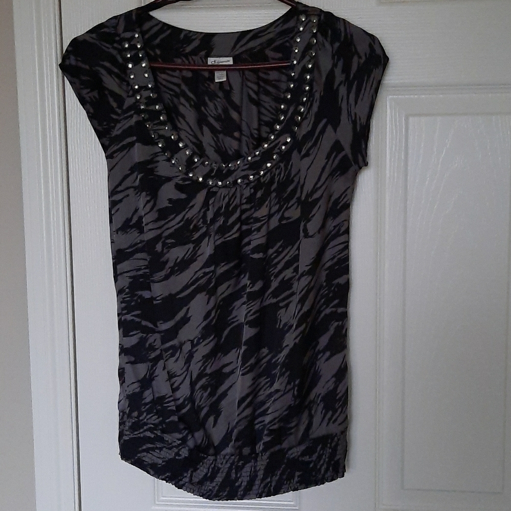 Sleeveless top